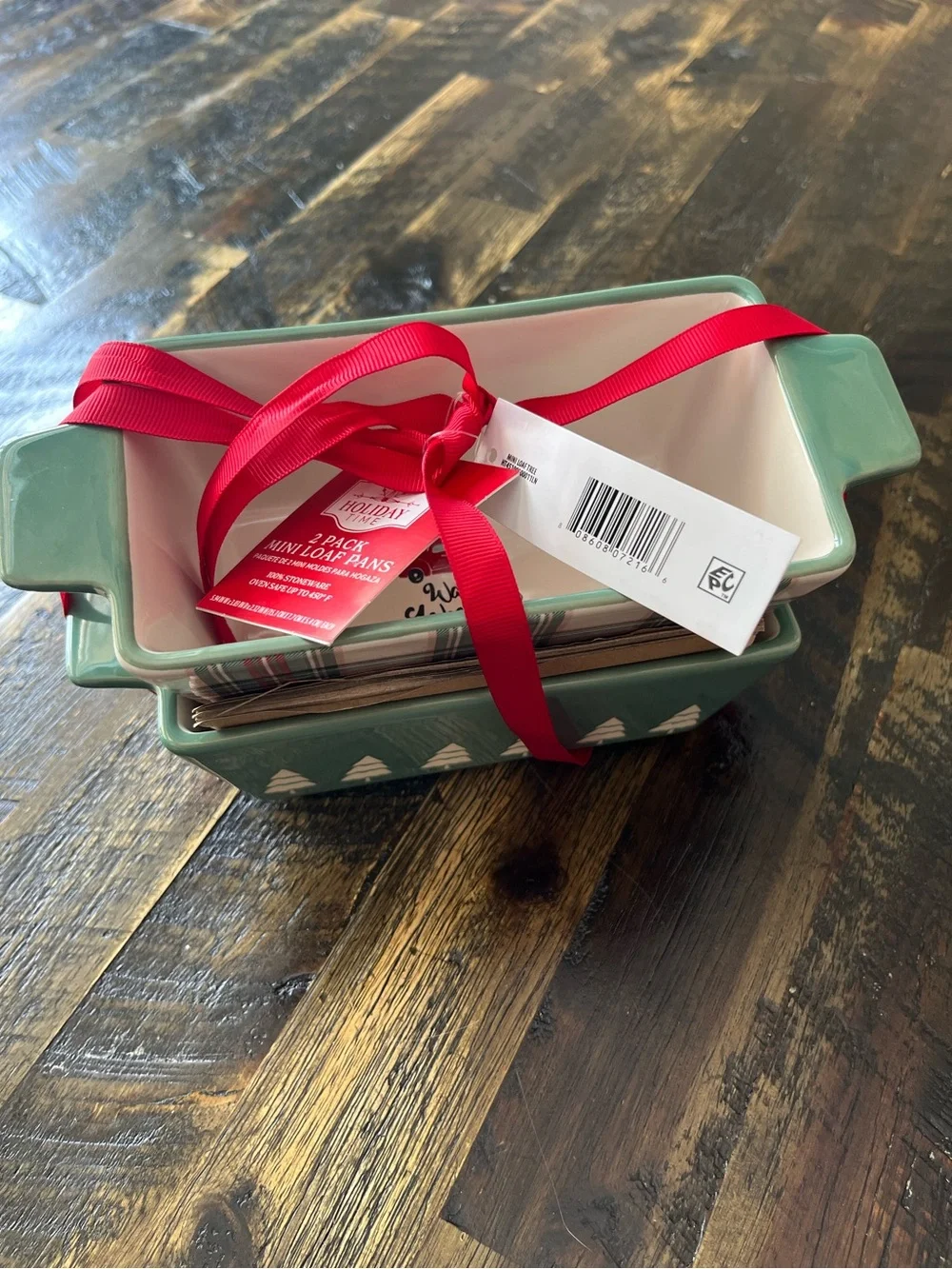 NWT HOLIDAY TIME 2 Mini Loaf Pans Ceramic Plaid Green Christmas Baking Gift New